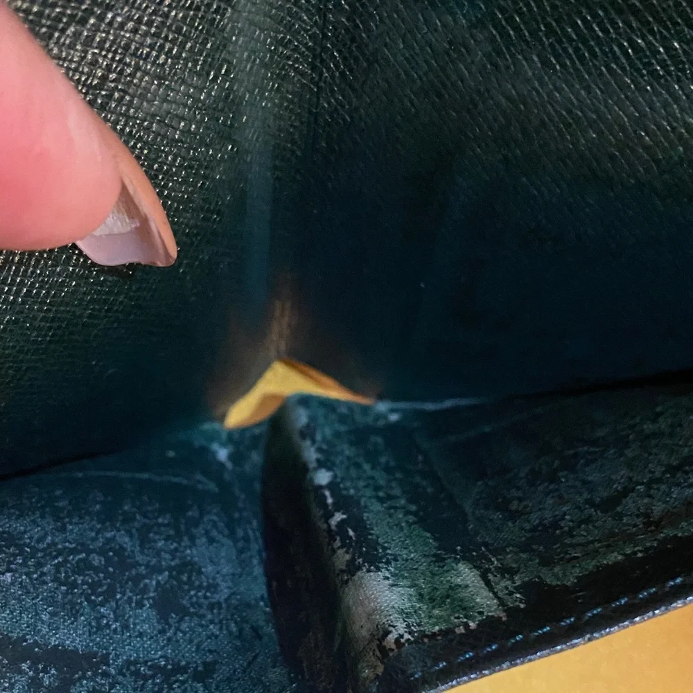 Louis Vuitton Textured Black Wallet - Picture 8 of 10